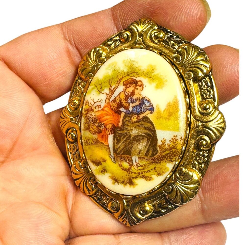 Vintage Fragonard W. Germany Gold  Oval Porcelain Brooch With Romantic Scene